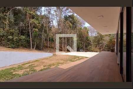 Quintal de casa de condomínio à venda com 4 quartos, 334m² em árgada, Nova Lima