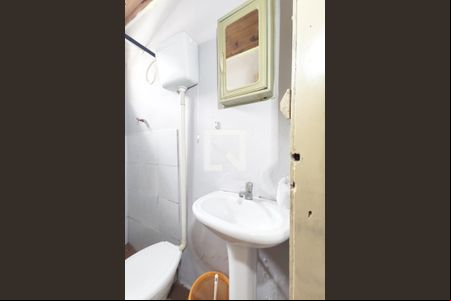 Banheiro de casa à venda com 1 quarto, 65m² em Feitoria, São Leopoldo
