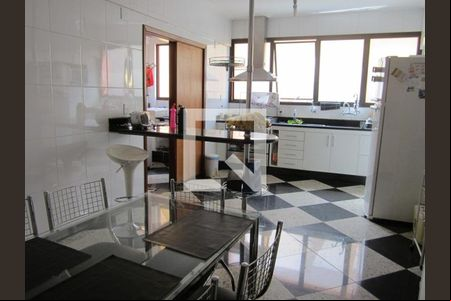 Casa à venda com 3 quartos, 280m² em São Marcos, Belo Horizonte