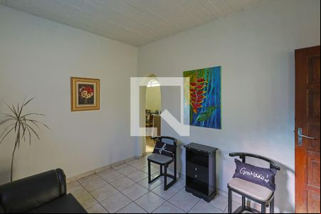 Sala de casa à venda com 3 quartos, 400m² em Concórdia, Belo Horizonte