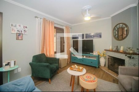 Sala de Estar de casa à venda com 3 quartos, 234m² em Partenon, Porto Alegre