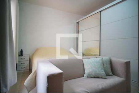 Quarto 1 - Suíte de casa à venda com 4 quartos, 379m² em Chácara das Pedras, Porto Alegre