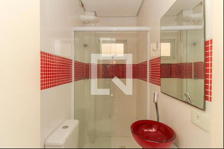 Banheiro de casa à venda com 2 quartos, 70m² em Cidade Continental, São Paulo