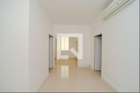 Sala de casa à venda com 3 quartos, 480m² em Higienópolis, Porto Alegre