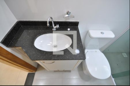 Banheiro de apartamento para alugar com 1 quarto, 46m² em Tremembé, São Paulo