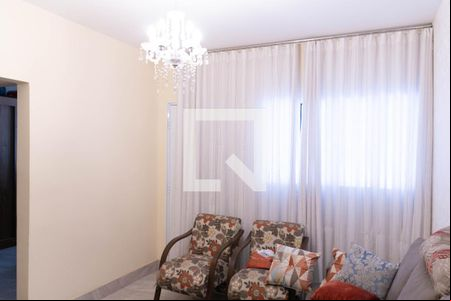 Sala de casa à venda com 3 quartos, 750m² em Santa Maria, Belo Horizonte