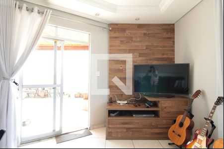 Sala de TV de apartamento à venda com 4 quartos, 160m² em Paquetá, Belo Horizonte