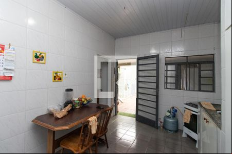 Cozinha 1 de casa à venda com 3 quartos, 400m² em Vila Leonor, São Paulo