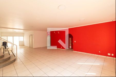 Salas de casa para alugar com 4 quartos, 295m² em Jardim Itamarati, Campinas