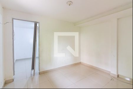 Quarto 2 de casa para alugar com 2 quartos, 50m² em Bussocaba, Osasco