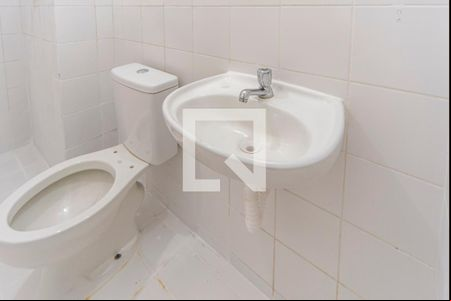 Banheiro de apartamento para alugar com 2 quartos, 63m² em Jardim Santo André, Santo André