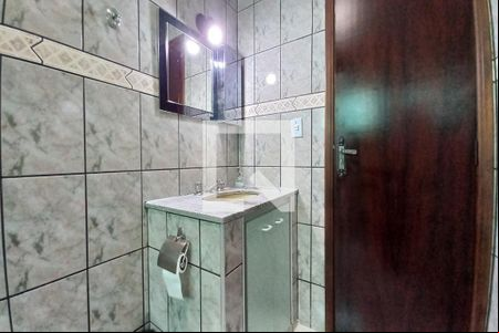 Banheiro de casa à venda com 2 quartos, 141m² em Jardim Anton Von Zuben, Campinas