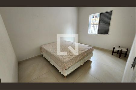 Quarto 1 de casa para alugar com 3 quartos, 90m² em Aparecida, Santos