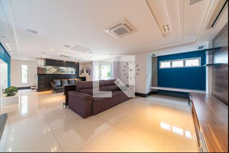 Sala de casa de condomínio à venda com 3 quartos, 404m² em Vila Gilda, Santo André