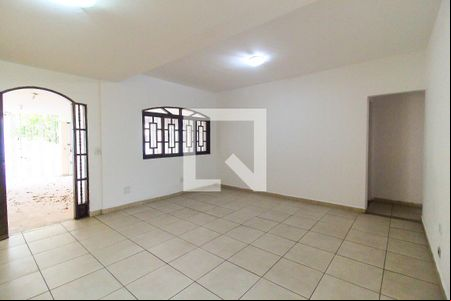 Sala de casa para alugar com 3 quartos, 250m² em Jardim Pedro José Nunes, São Paulo