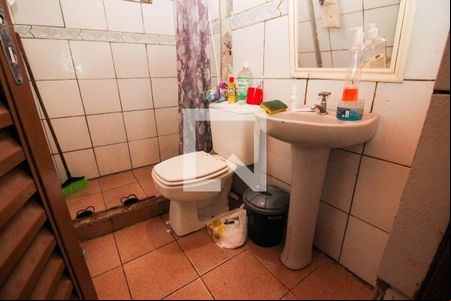 Banheiro de casa à venda com 1 quarto, 52m² em Chapéu do Sol, Porto Alegre