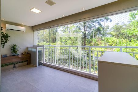 Varanda de apartamento à venda com 3 quartos, 96m² em Vila Andrade, São Paulo
