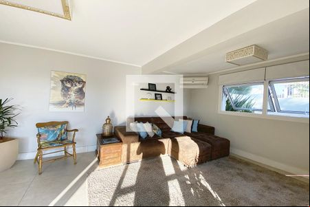 Sala de casa à venda com 3 quartos, 160m² em Pinheiro, São Leopoldo
