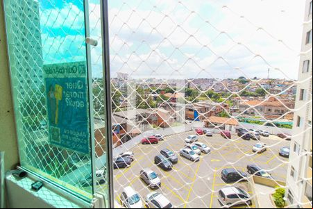 Placa na Sacada de apartamento para alugar com 2 quartos, 48m² em Vila Carmosina, São Paulo