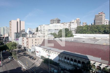 Quarto 1 Vista de apartamento à venda com 3 quartos, 92m² em Floresta, Porto Alegre