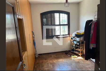 Casa à venda com 3 quartos, 200m² em Socorro, São Paulo