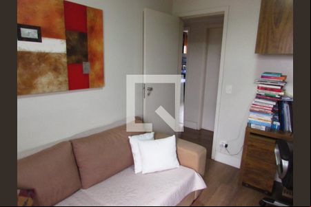 Escritório de apartamento para alugar com 4 quartos, 155m² em Jardim Londrina, São Paulo