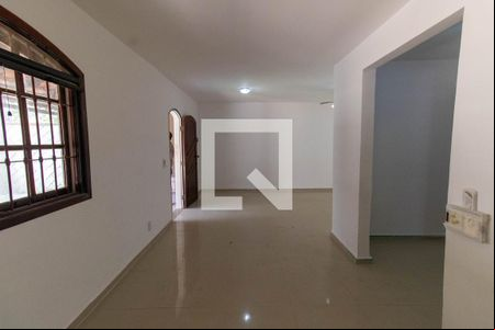 Sala de casa para alugar com 3 quartos, 270m² em Maravista, Niterói