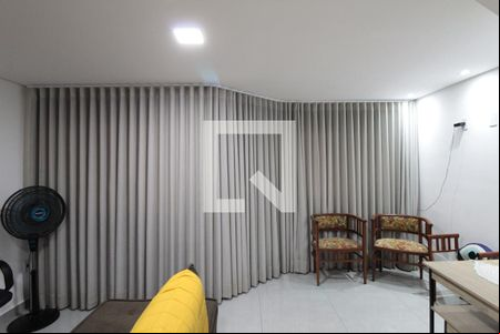 Sala de casa de condomínio à venda com 3 quartos, 105m² em São João Batista, Belo Horizonte