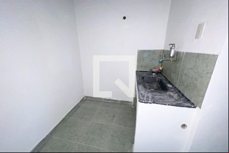 Cozinha de casa para alugar com 1 quarto, 40m² em Olavo Bilac, Duque de Caxias