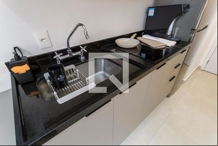 Cozinha de apartamento para alugar com 1 quarto, 20m² em Moema, São Paulo