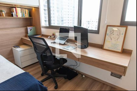Sala/quarto de kitnet/studio à venda com 1 quarto, 28m² em Vila Dom Pedro I, São Paulo