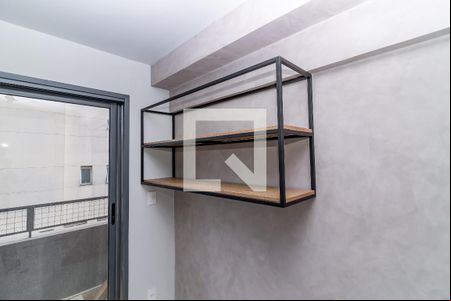 Sala / Quarto de kitnet/studio para alugar com 1 quarto, 30m² em Perdizes, São Paulo