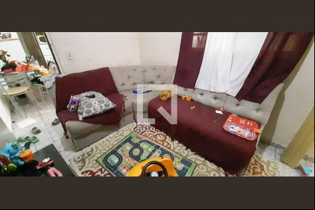 Sala de casa para alugar com 2 quartos, 30m² em São Pedro, Osasco