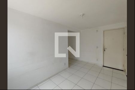 Sala de apartamento para alugar com 2 quartos, 45m² em Jardim Vista Alegre, Ferraz de Vasconcelos