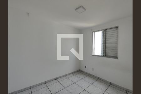 Quarto 2 de apartamento para alugar com 2 quartos, 42m² em Jardim Vista Alegre, Ferraz de Vasconcelos