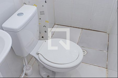 Banheiro de casa para alugar com 1 quarto, 20m² em Vila Prado, São Paulo