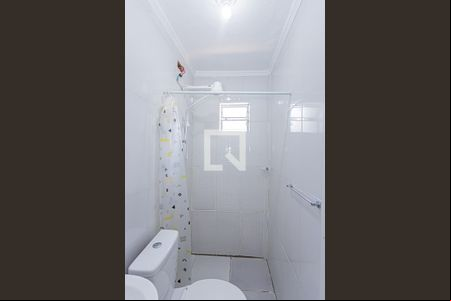 Banheiro de casa para alugar com 1 quarto, 20m² em Vila Prado, São Paulo