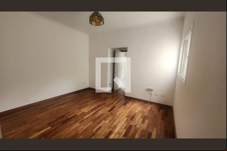 Foto 01 de casa à venda com 3 quartos, 170m² em Cambuci, São Paulo