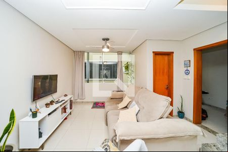 Sala de casa de condomínio à venda com 3 quartos, 191m² em Vila Ipiranga, Porto Alegre