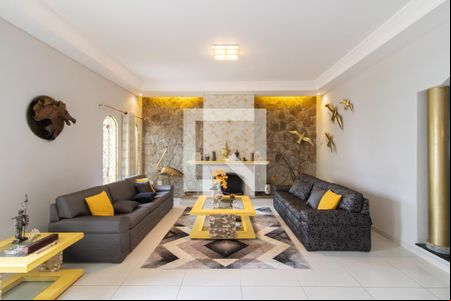 Sala de casa para alugar com 4 quartos, 450m² em Vila Rosalia, Guarulhos
