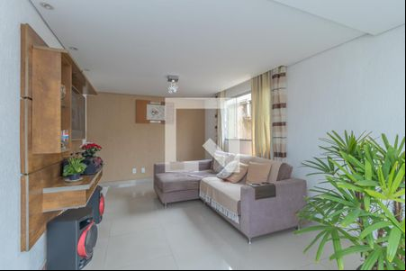 Sala de casa à venda com 4 quartos, 150m² em Calafate, Belo Horizonte