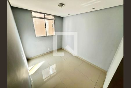 Quarto 1 de apartamento para alugar com 2 quartos, 42m² em Frei Leopoldo, Belo Horizonte
