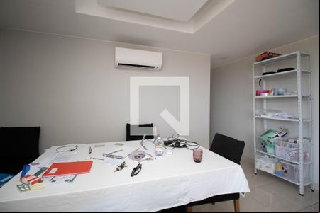 Sala de apartamento para alugar com 2 quartos, 70m² em Qi 5, Brasília