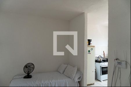 sala de apartamento para alugar com 2 quartos, 44m² em Icaivera, Contagem