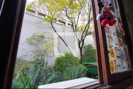 Quarto 1 - Vista de apartamento à venda com 2 quartos, 55m² em Moinhos de Vento, Porto Alegre