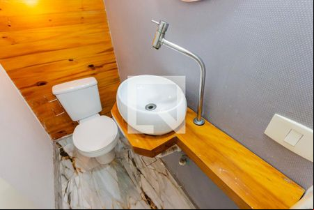 Lavabo de casa de condomínio à venda com 4 quartos, 133m² em Vila São Pedro, Santo André