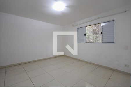 Quarto 1 de casa para alugar com 2 quartos, 100m² em Vila Santa Maria, São Paulo