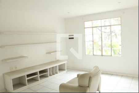 Sala de casa para alugar com 4 quartos, 350m² em Centro, Nova Iguaçu