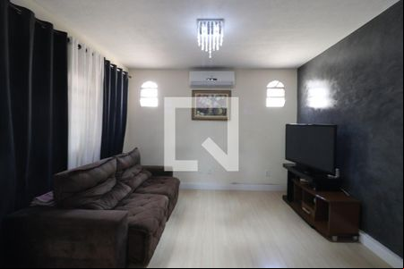 Sala de casa para alugar com 4 quartos, 550m² em Vila Aparecida, Jundiaí