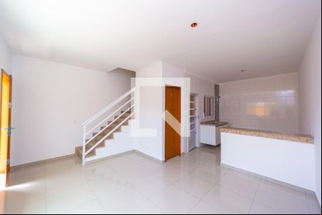 Sala de casa de condomínio à venda com 3 quartos, 110m² em Cidade Patriarca, São Paulo